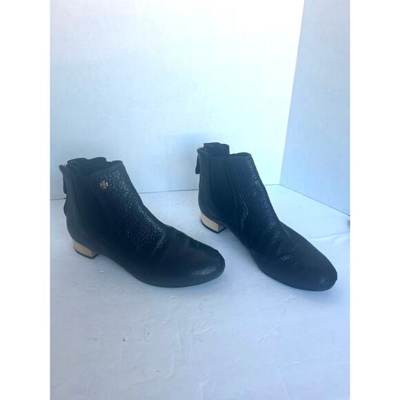 Tory Burch Black Pebbled Leather Back Zip Low Gold Heel Chelsea Ankle Boots 7.5 - Picture 2 of 10